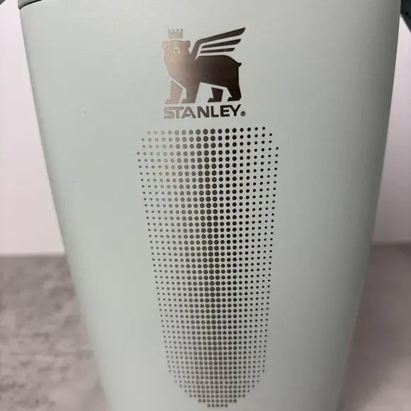Stanley 1913 23 fl oz. Cross Bottle in the Mist Quartz Insulated Stainless Steel - Picture 16 of 16